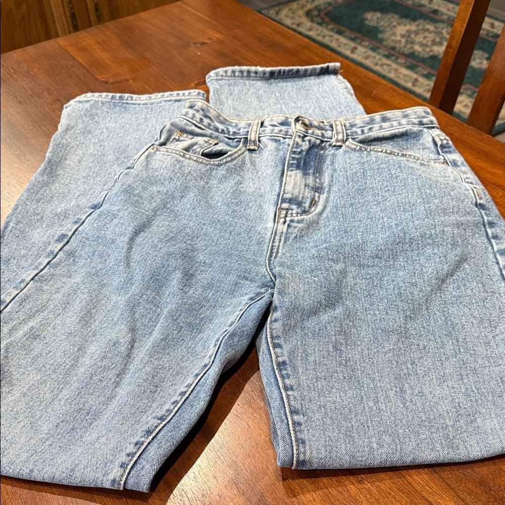 PrettyLittleThing Light Blue Straight Leg Jeans